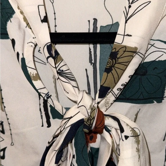 SHEIN Abstract Print Blouse - Multicolor - Picture 2 of 7